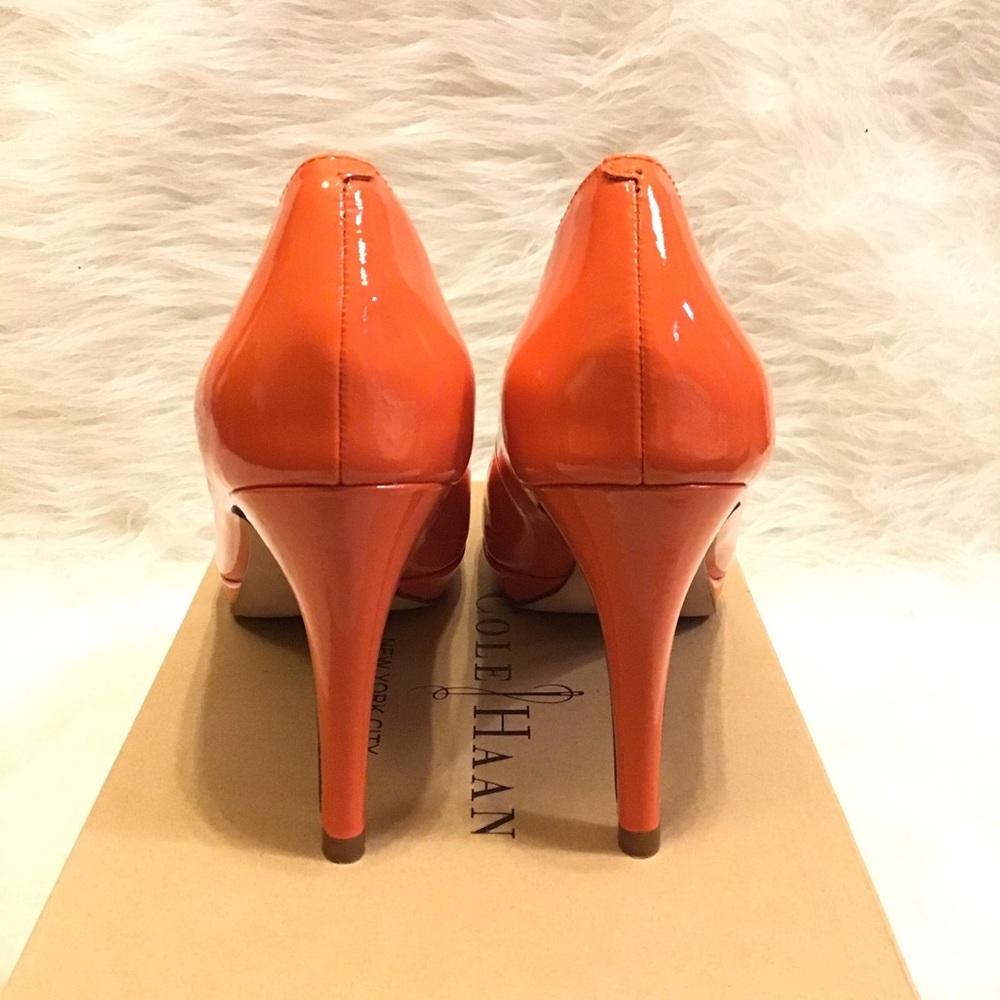 COLE HAAN | Patent Leather Chelsea Heels - Picture 3 of 5